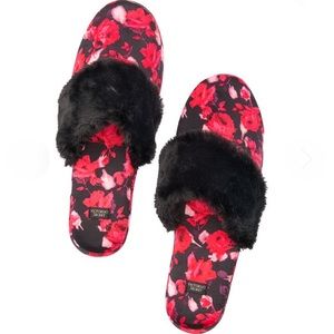 Victoria’s Secret Signature Satin Floral Slippers Black Red Size L 9–10 NWOT